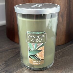 Yankee Candle Sage And Citrus,2 wick,relax, refresh,lavender,musk,geranium,woody